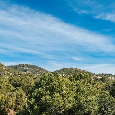 Foothills Retreat- Patios, Rooftop Deck, Quiet, 2br Holiday home Santa Fe